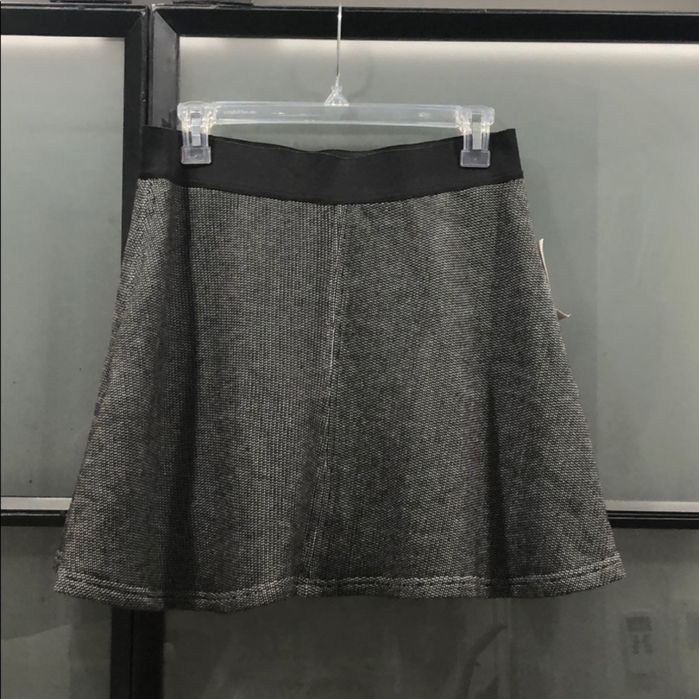 New with tags, black and white knit skirt